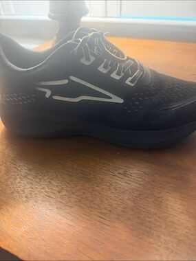 Avia Men's Black Athletic Sneakers with White Logo